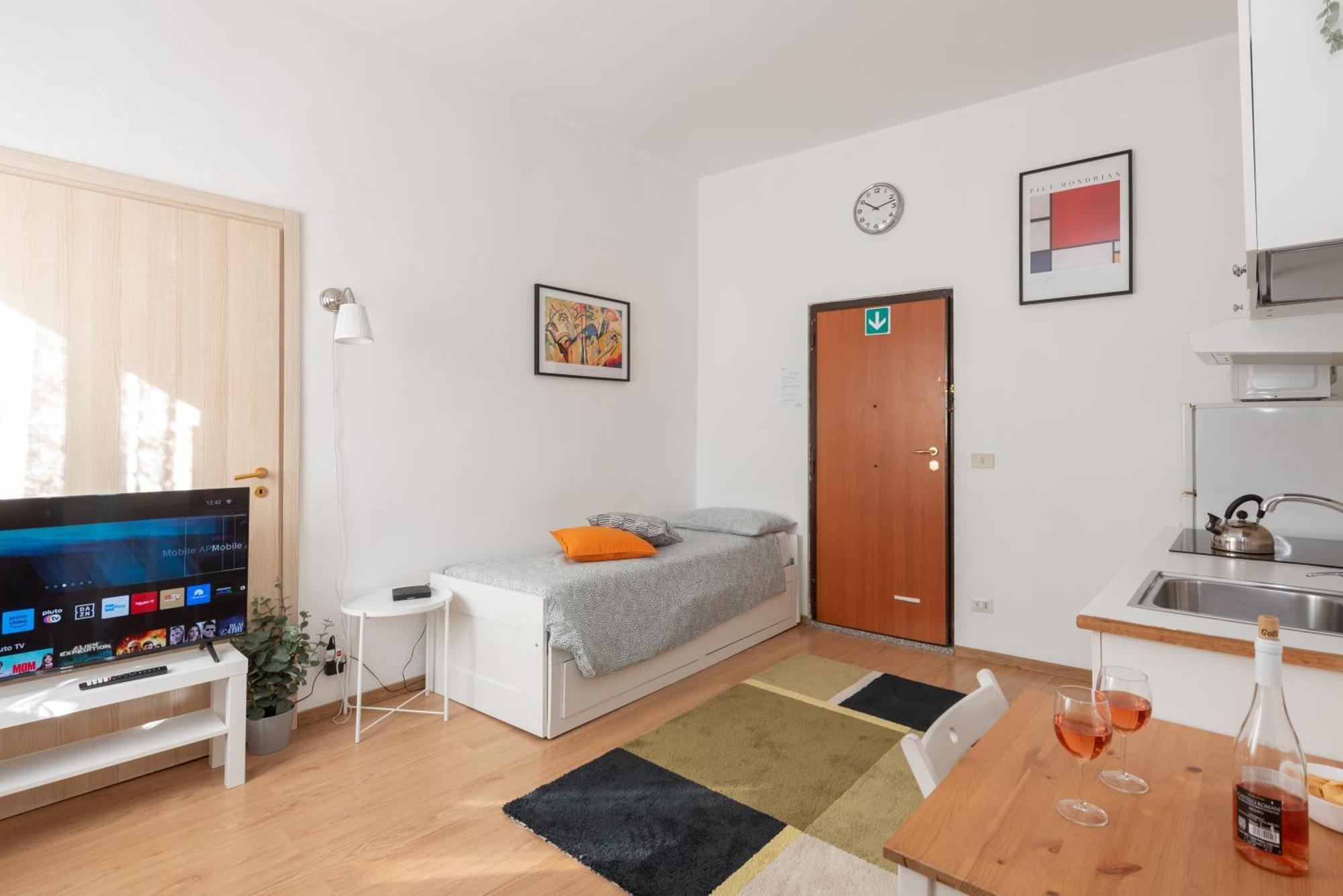 Central Little Basic Apartment Ρώμη Εξωτερικό φωτογραφία